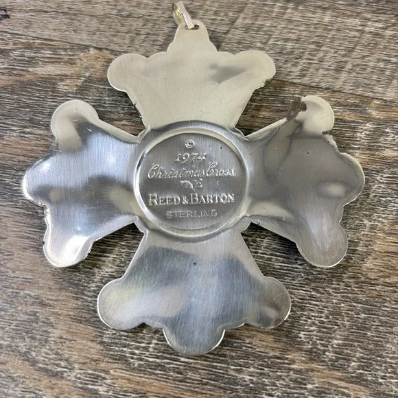 Vintage 1974 Reed & Barton Sterling Silver Christmas Cross - Picture 3 of 8